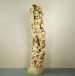Окимоно "Страж храмов с детьми" Япония, Эпоха Мэйдзи (1868-1912).