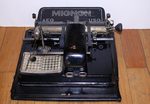 Машинка печатная "MIGNON AEG" Конец XIX века.
