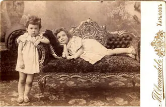 Фотография "Портрет сестричек"