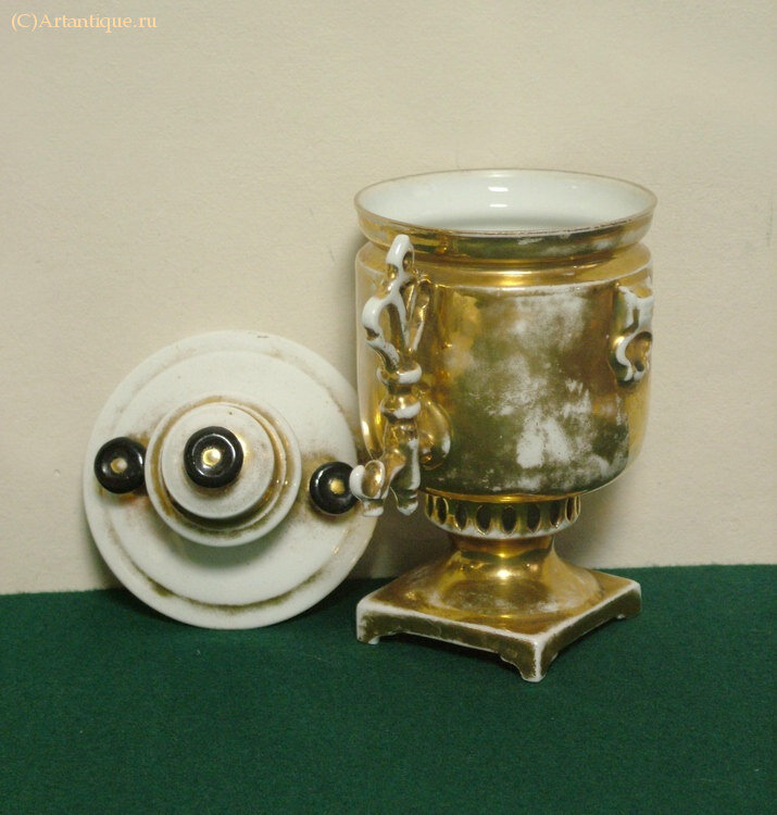 Бокал с крышкой
