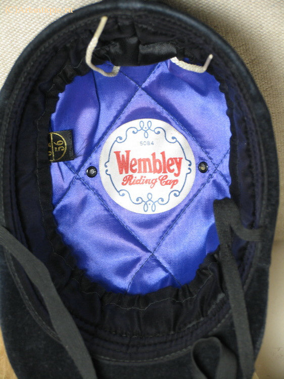 Шлем жокея "Wembley"