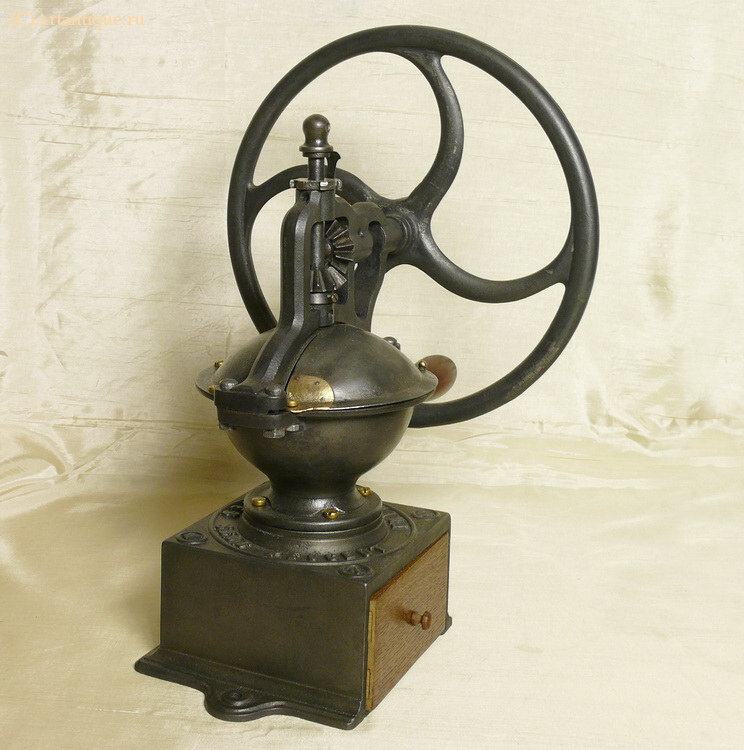 Кофемолка "PEUGEOT FRERES"