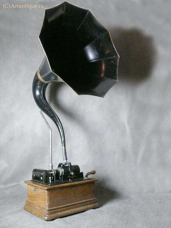 Фонограф "Edison Standard"