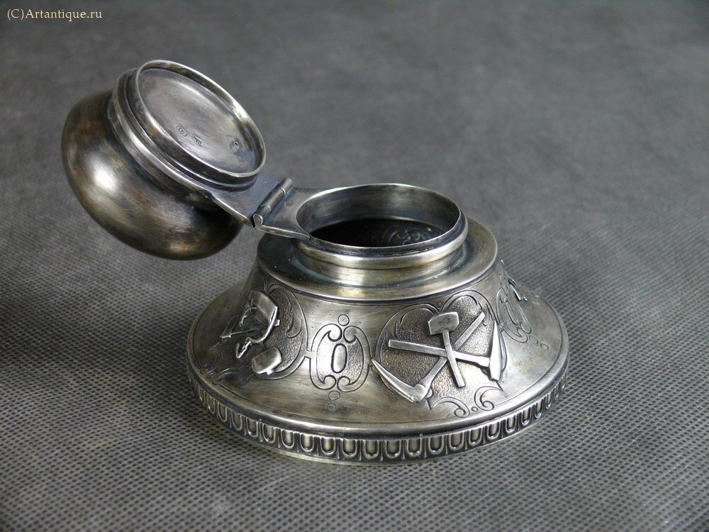 Чернильница
