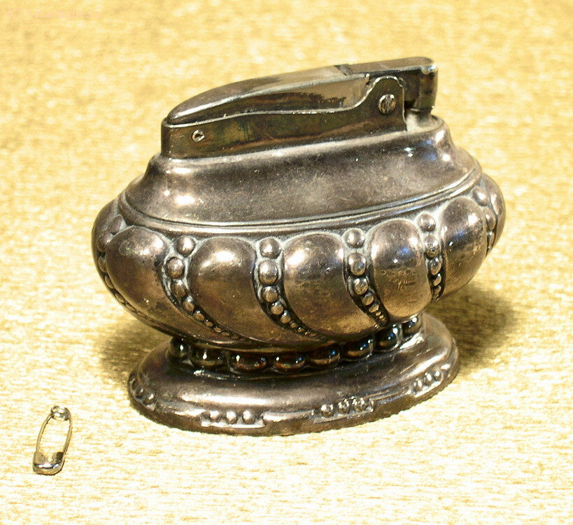 Зажигалка и сигаретница