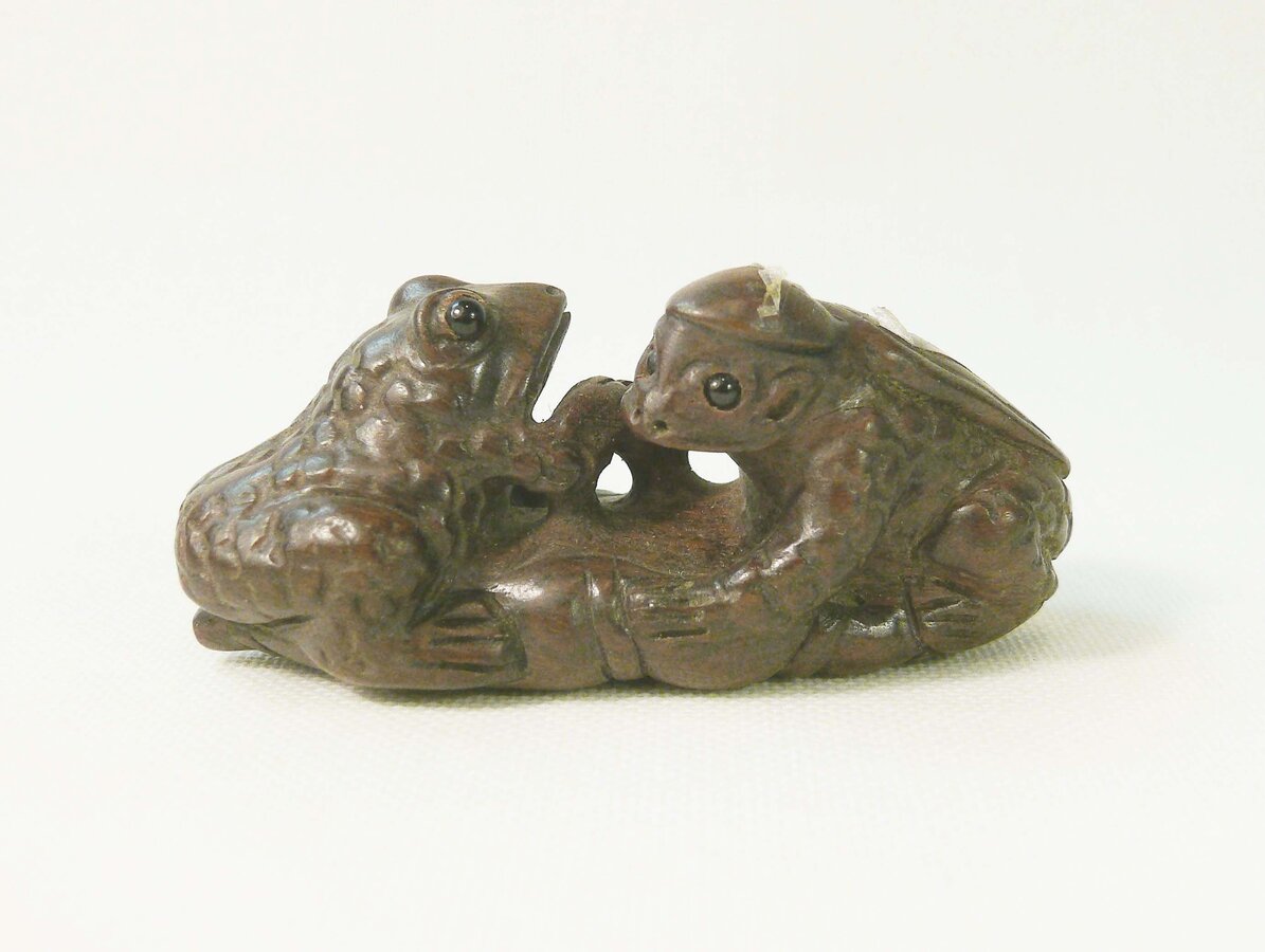 Нэцкэ "Капа с лягушкой "
