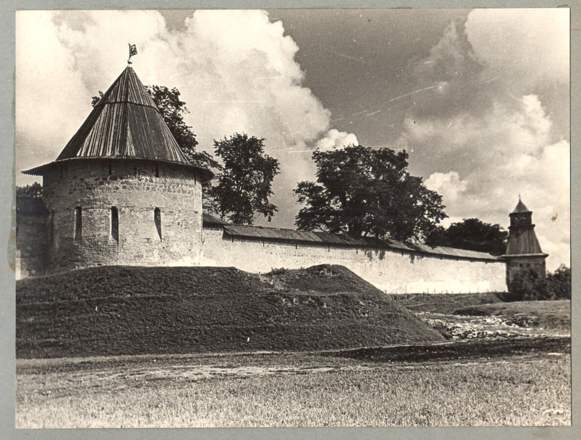 Альбом фотографий. Псково-Печорский монастырь