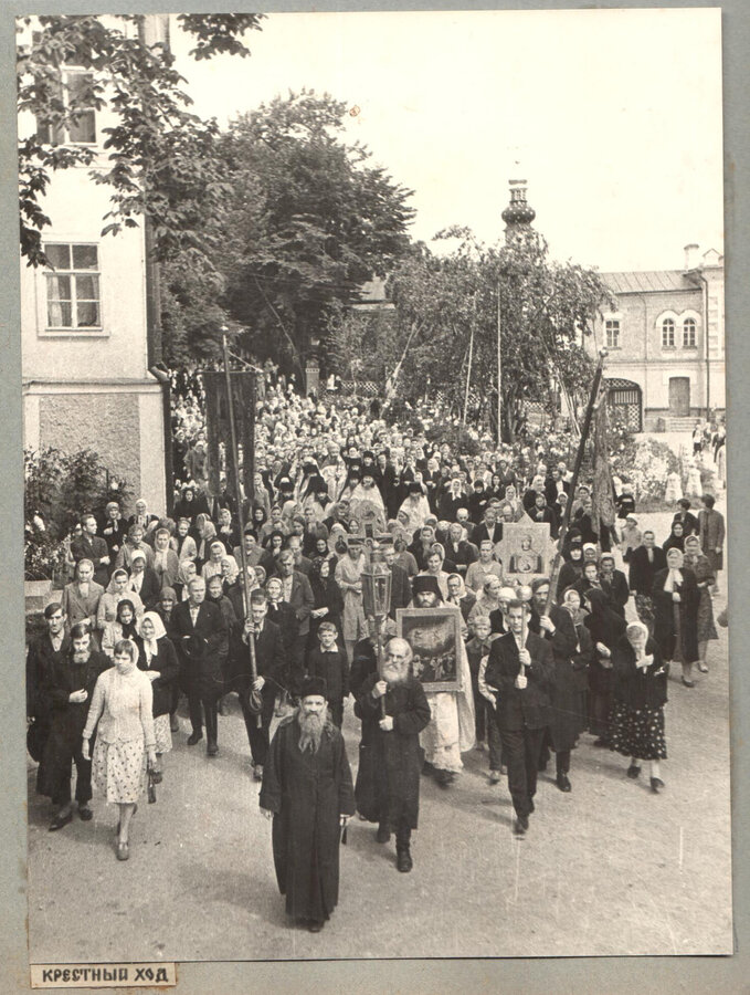 Альбом фотографий. Псково-Печорский монастырь