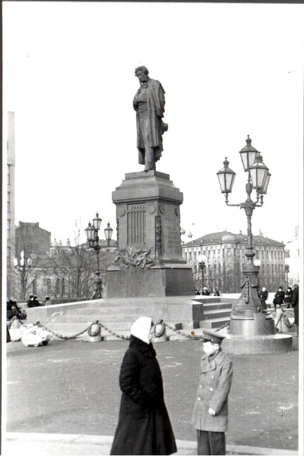 Пушкинская площадь. Март 1956 г.