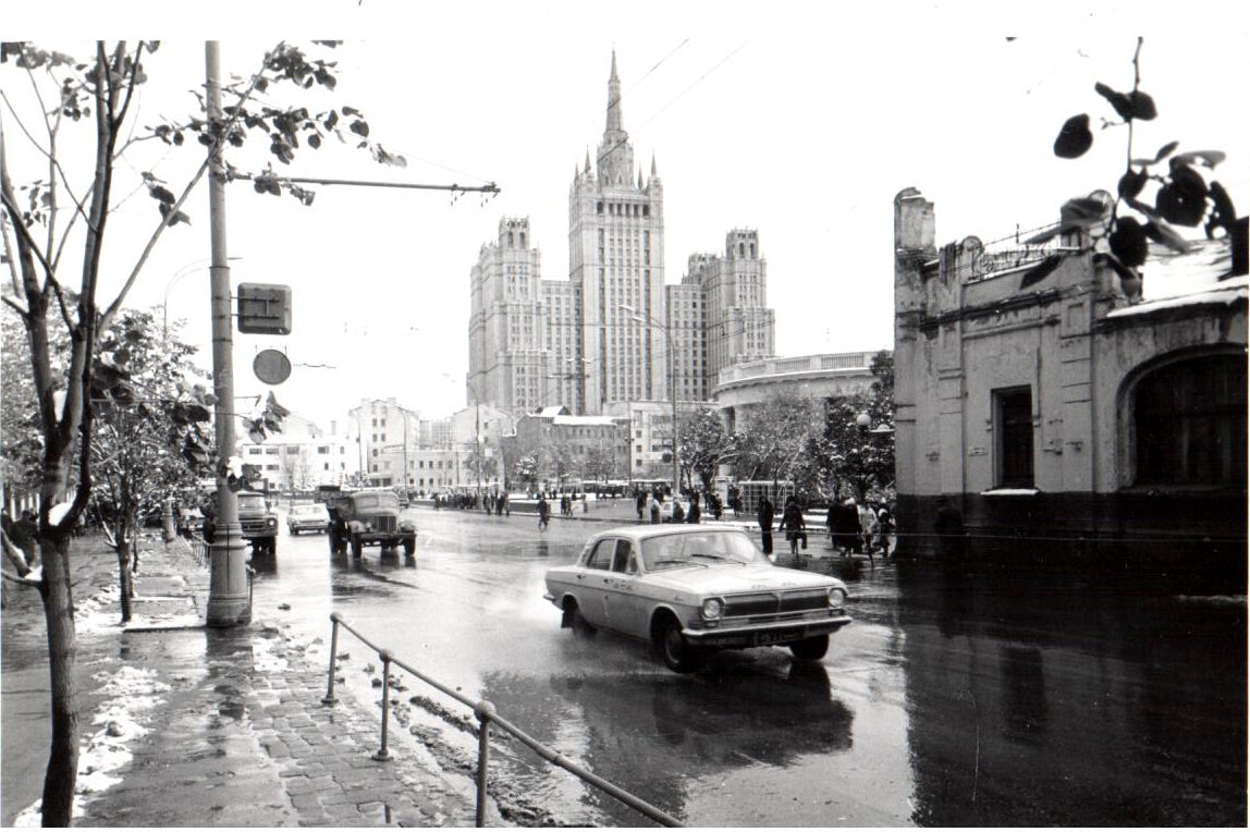 Красная Пресня после снегопада. 12 октября 1976 г.