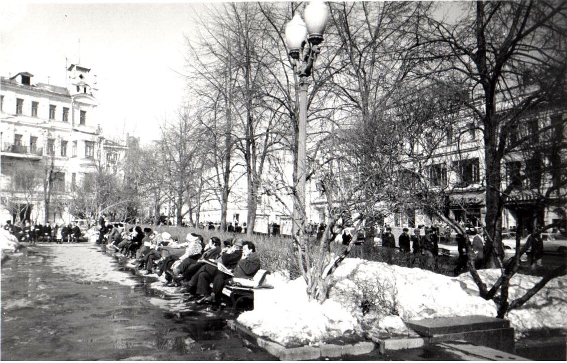 Сквер на Петровке. 21 марта 1981 г.