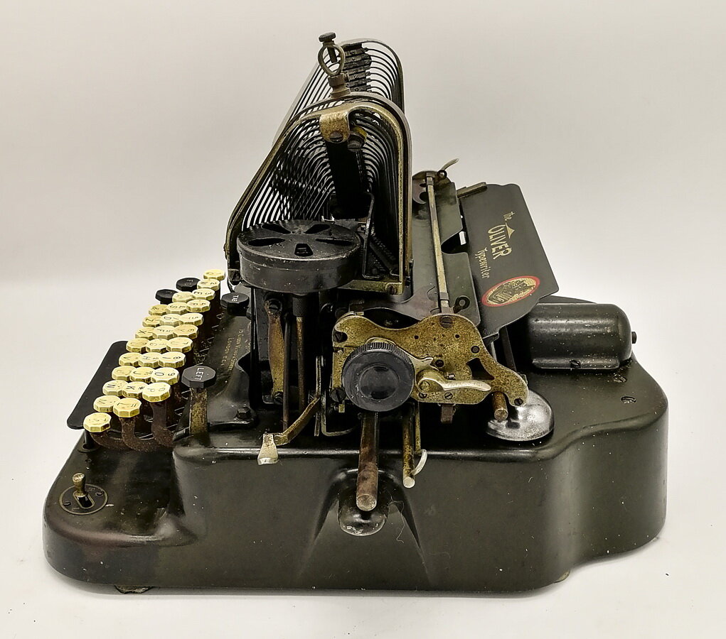 Печатная машинка "The Oliver Typewriter №9"