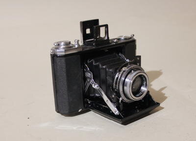 Фотоаппарат "Zeiss Ikon Ikonta (521/16)"
