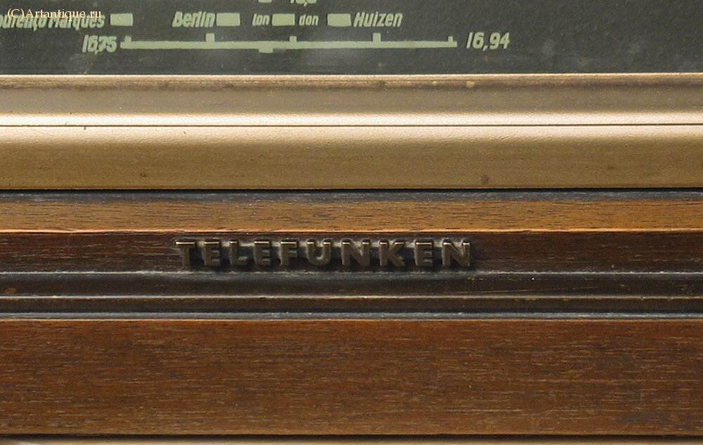Приемник "TELEFUNKEN 166 WK"