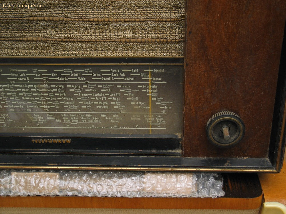 Приемник "TELEFUNKEN 166 WK"