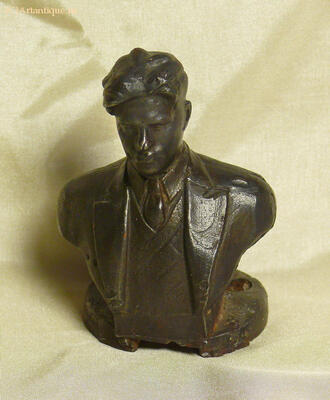 Бюст "Маяковский  В.В."