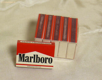Коробок спичек "Marlboro"