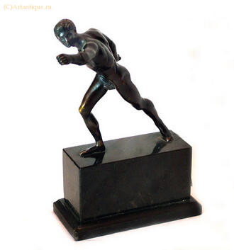 Скульптура "Атлет"