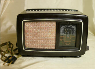 Радиоприёмник "PHILIPS 203U-14"