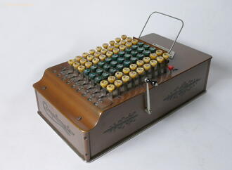 Калькулятор "Comptometer"