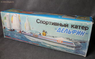 Модель катера "Дельфин"
