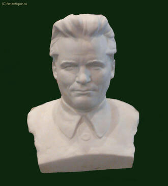 Бюст "Киров"