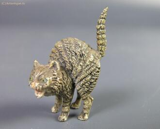 Статуэтка "Кошка, выгнувшая спину"