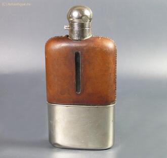 Фляжка со стаканом