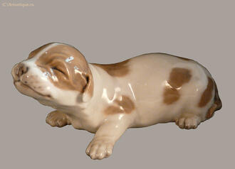Статуэтка "Щенок бассета"