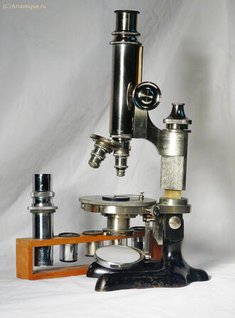 Микроскоп "R. Winkel Gottingen"