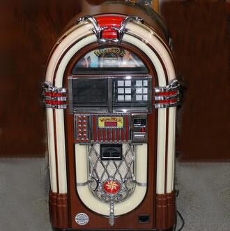 Музыкальный автомат "Wurlitzer Princess"