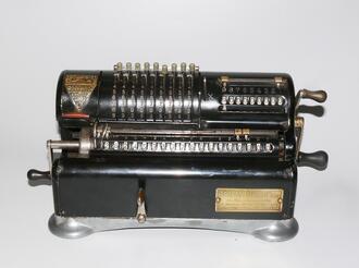 Арифмометр "MARCHANT"