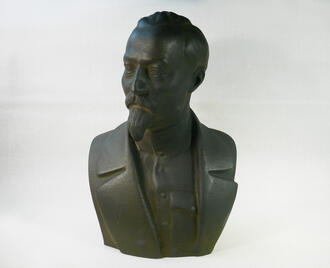 Бюст "Ф. Э. Дзержинский"