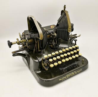 Печатная машинка "The Oliver Typewriter №9"
