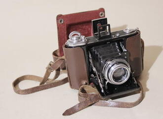 Фотоаппарат "Zeiss Ikon Ikonta (521/16)"