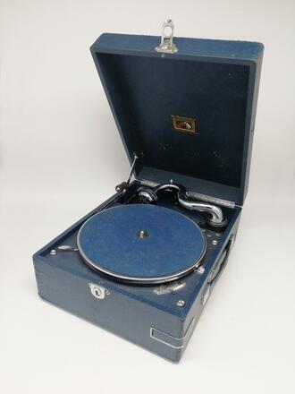 Патефон «His Master’s Voice» model №97с