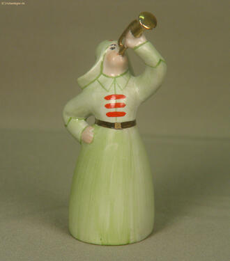 Статуэтка "Буденовец с горном"
